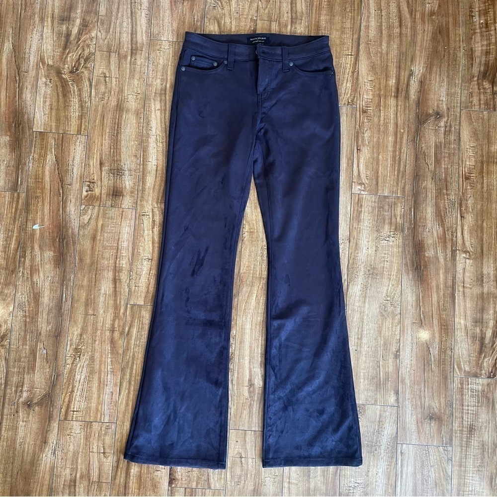 BANANA REPUBLIC Women’s Purple Low Rise Boot Cut Velvety Soft Pants Size 27/4